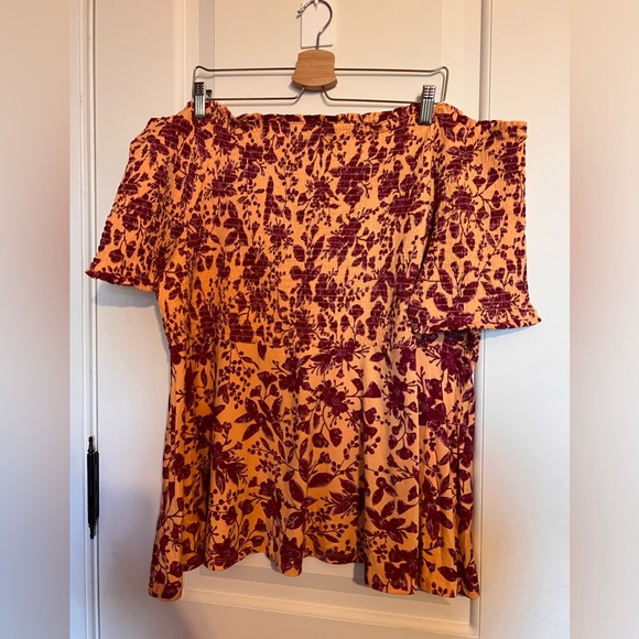 New with tags in every story… off the shoulder top - Picture 3 of 3